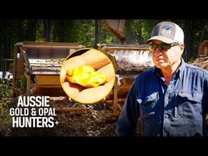 Freddy Learns Rookies Lose 50% OF THEIR GOLD Every Day | Gold Rush: Mine Rescue With Freddy & Juan