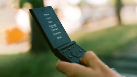 Light Flip: Klapphandy für Minimalisten und T9-Fans