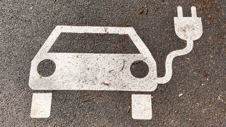 Sommerurlaub mit dem E-Auto: Ladenetz wächst schneller als der Bedarf